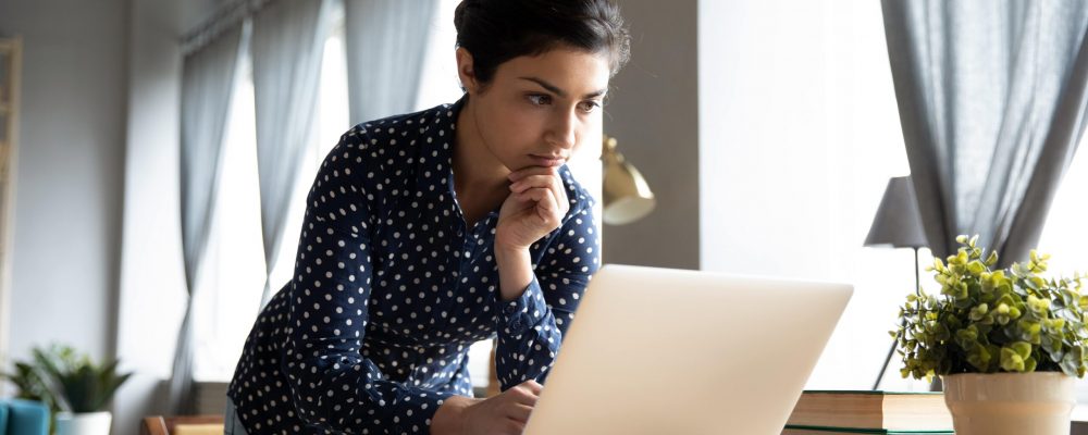 financial-advisor-research-min-scaled